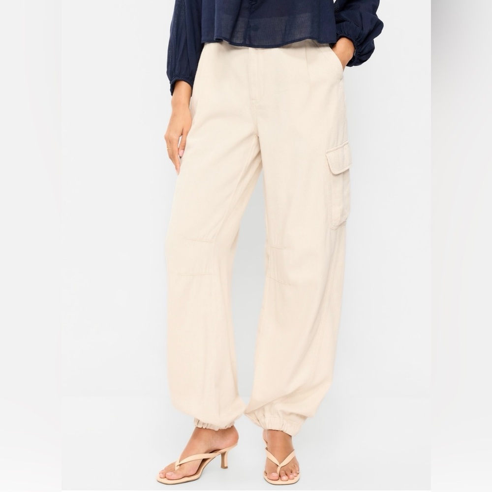 Old Navy Twill Barrel Cargo Pants for Women